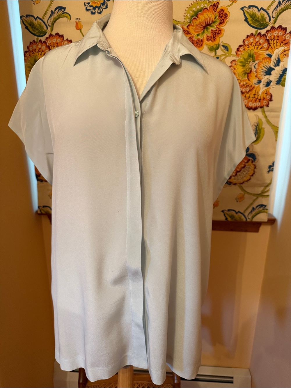 Vince Silk Pale Blue Short-Sleeve Button Down Shirt